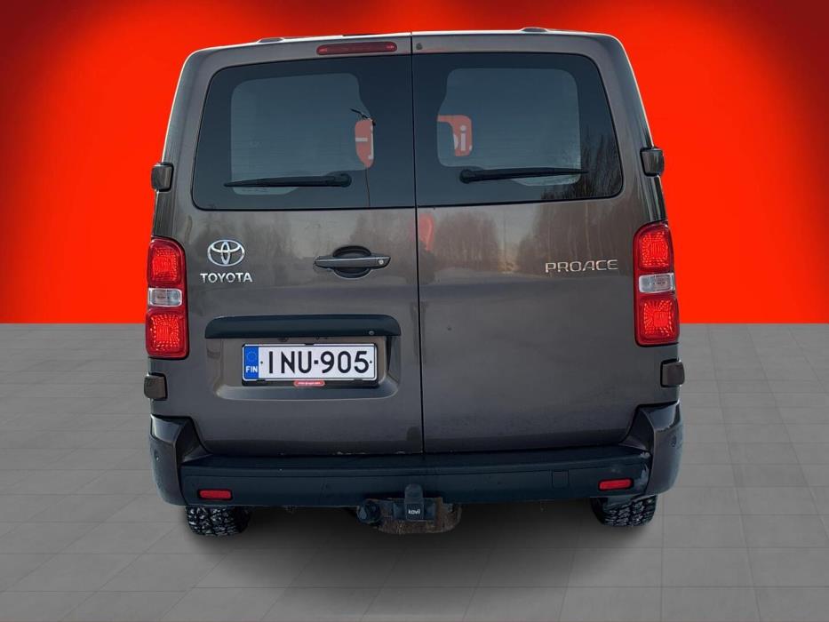 TOYOTA Proace 2017
