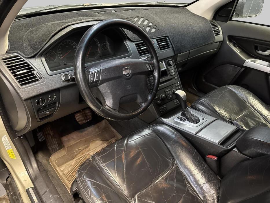 VOLVO XC90 2005