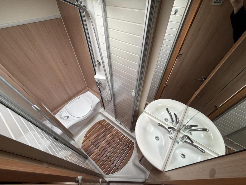 BÜRSTNER T 660 NEXXO 2011