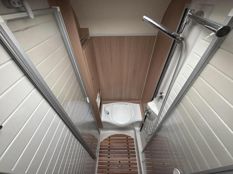 BÜRSTNER T 660 NEXXO 2011