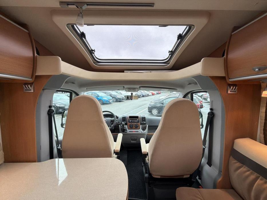 BÜRSTNER T 660 NEXXO 2011