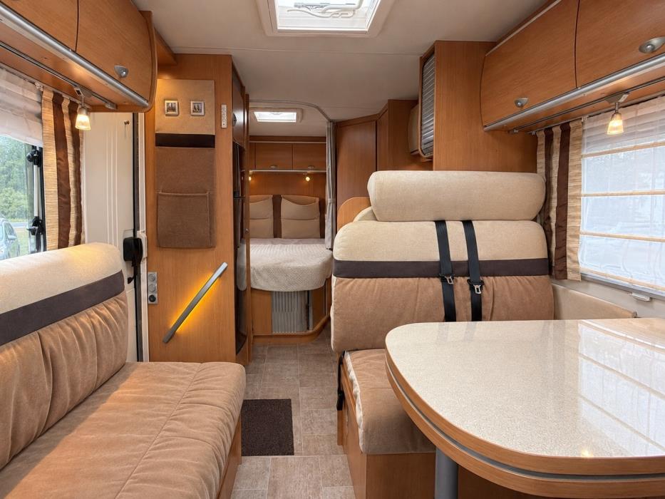 BÜRSTNER T 660 NEXXO 2011