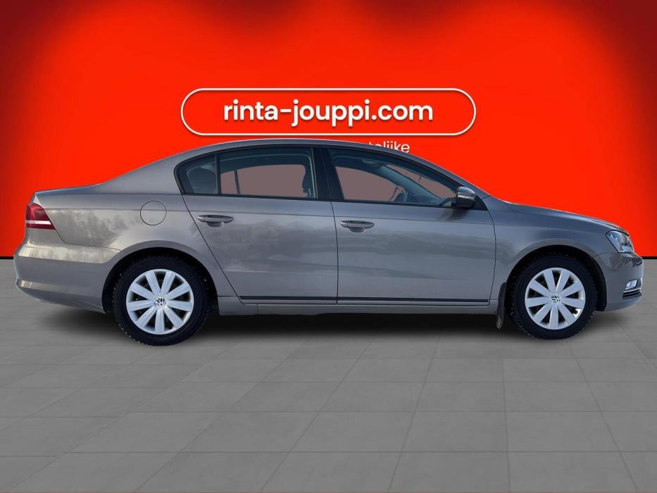 VOLKSWAGEN Passat 2012