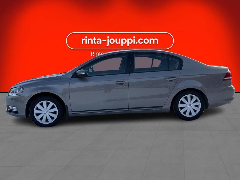 VOLKSWAGEN Passat 2012