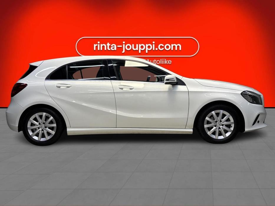 MERCEDES-BENZ A 2016