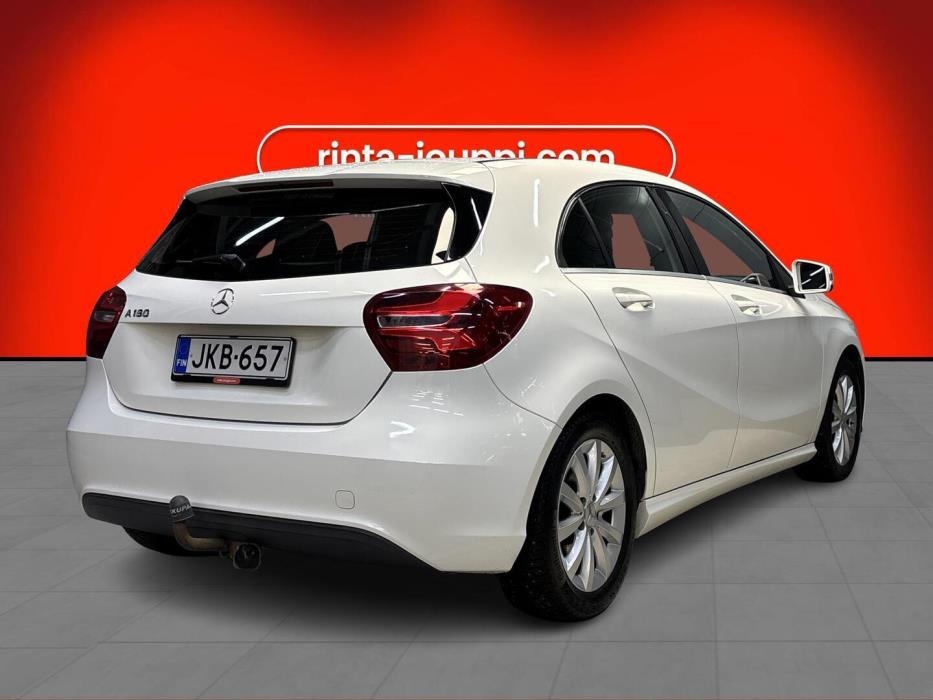 MERCEDES-BENZ A 2016