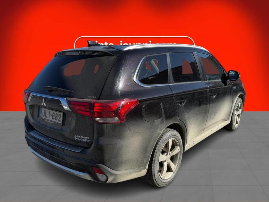 MITSUBISHI Outlander PHEV 2015