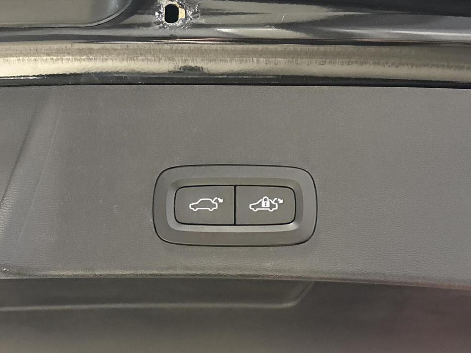 VOLVO XC40 2018