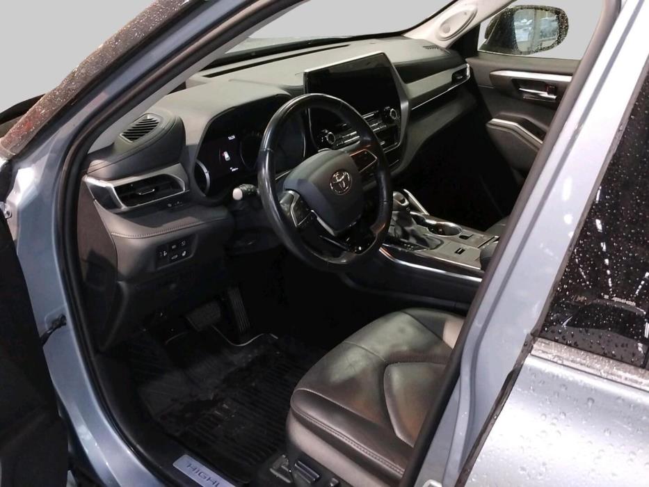 TOYOTA Highlander 2021