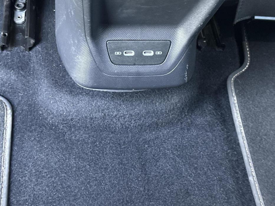 CUPRA Born 2023