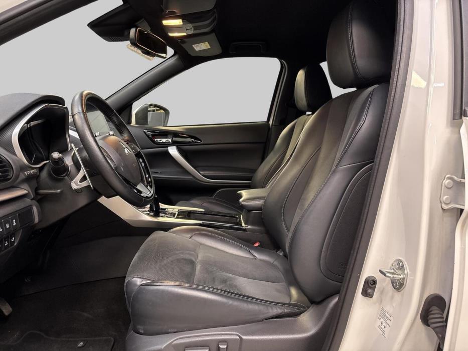 MITSUBISHI ECLIPSE CROSS 2023