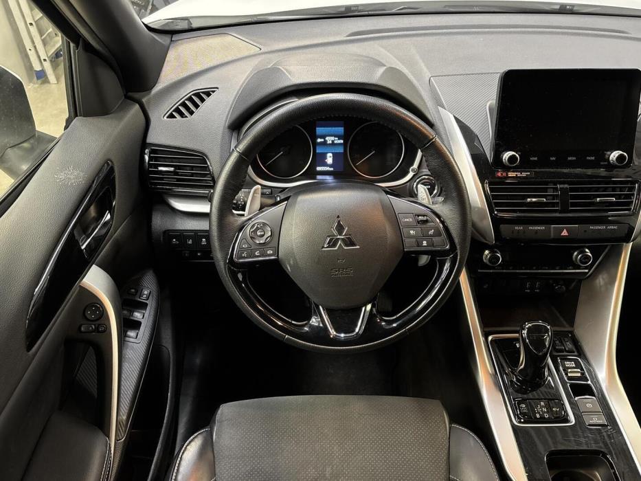 MITSUBISHI ECLIPSE CROSS 2023