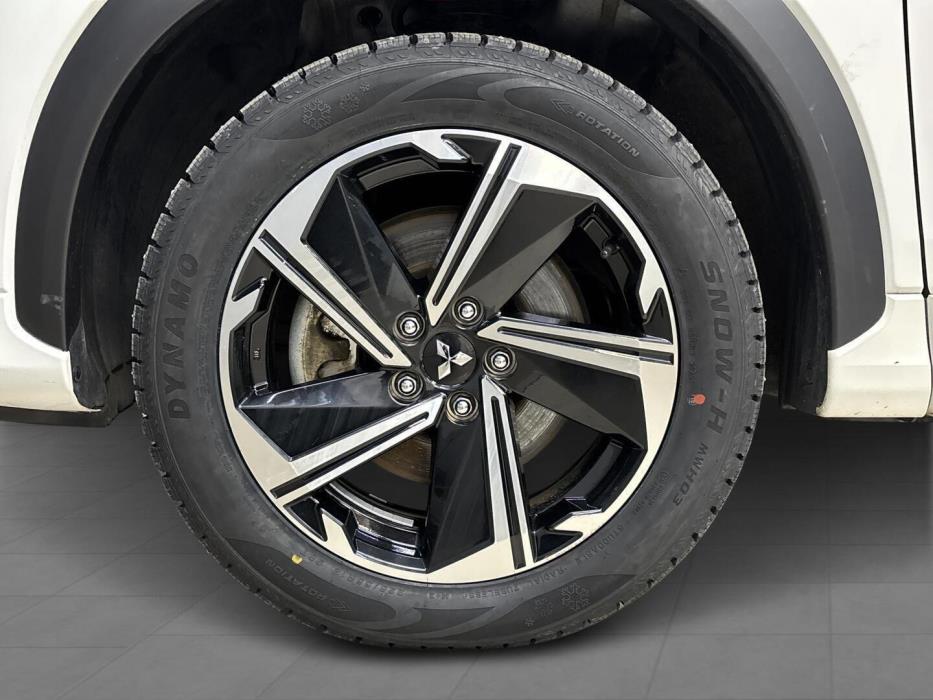 MITSUBISHI ECLIPSE CROSS 2023