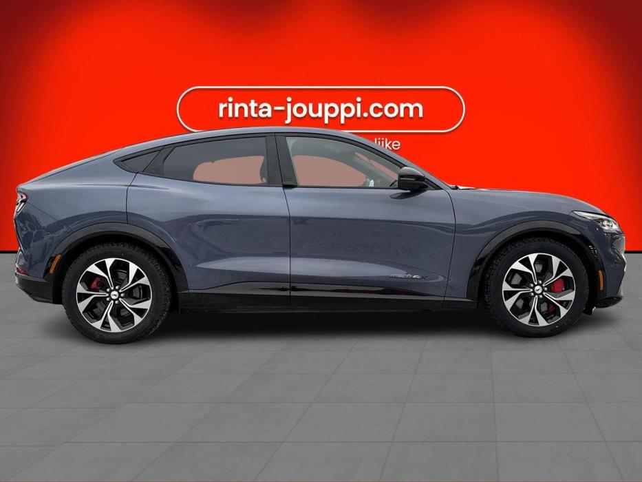 FORD MUSTANG MACH-E 2021