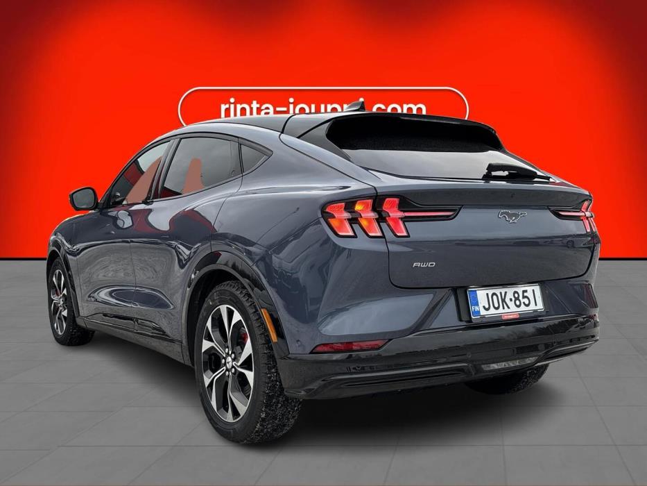 FORD MUSTANG MACH-E 2021