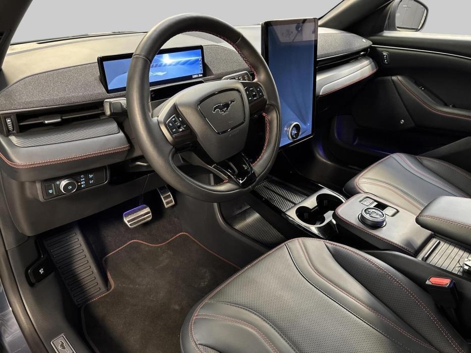 FORD MUSTANG MACH-E 2021