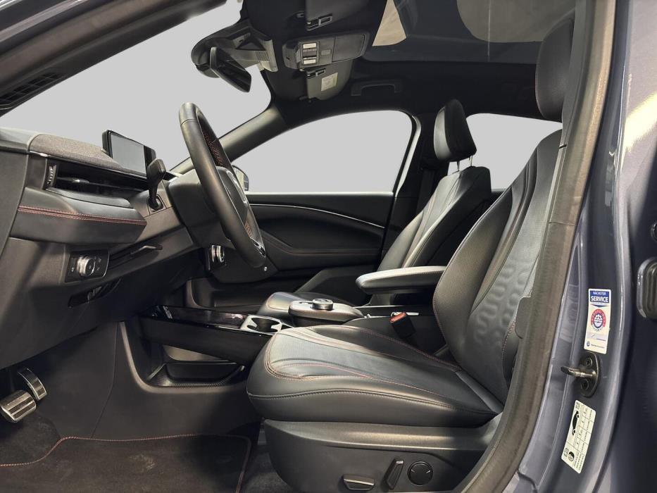 FORD MUSTANG MACH-E 2021