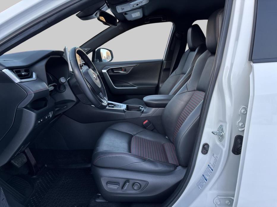 TOYOTA RAV4 PLUG-IN 2021