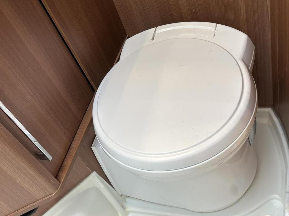 LMC BREEZER V636 2016