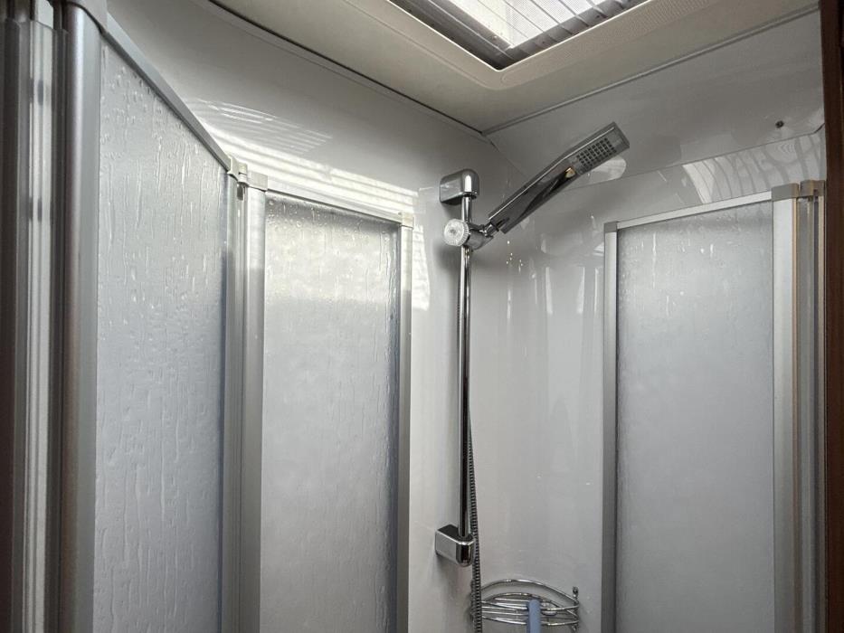 LMC BREEZER V636 2016