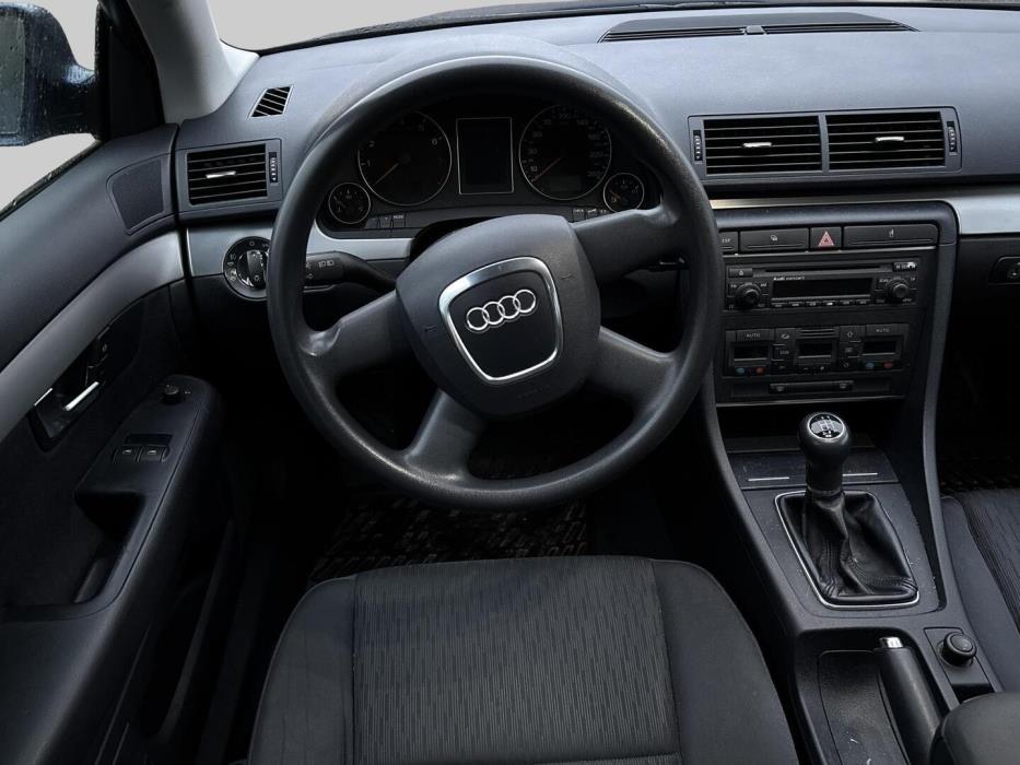 AUDI A4 2006