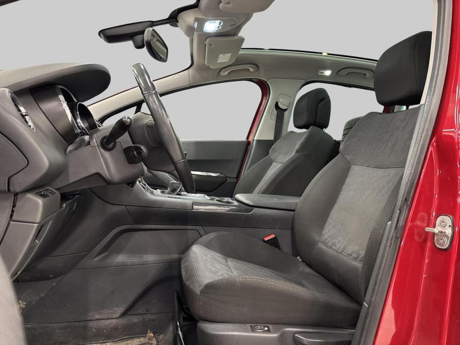 PEUGEOT 3008 2009