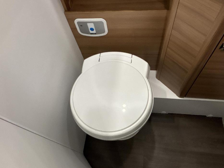 ADRIA Matrix 670 SL PLUS Scandinavian Edition 2021