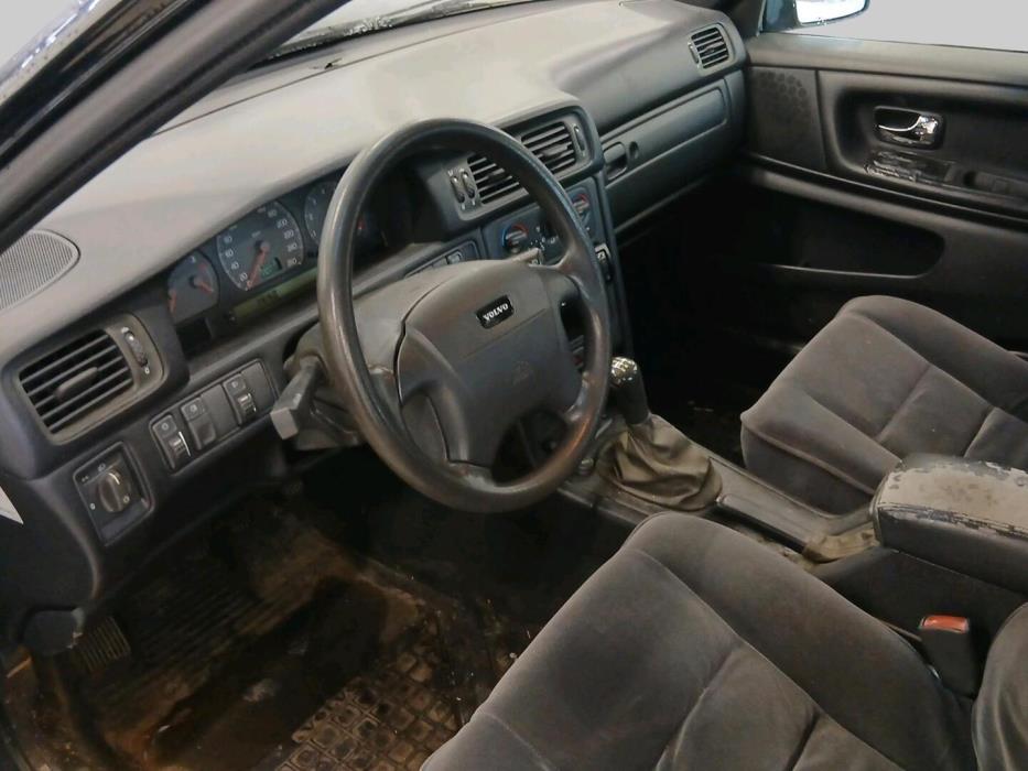 VOLVO V70 1999