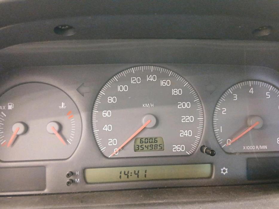 VOLVO V70 1999