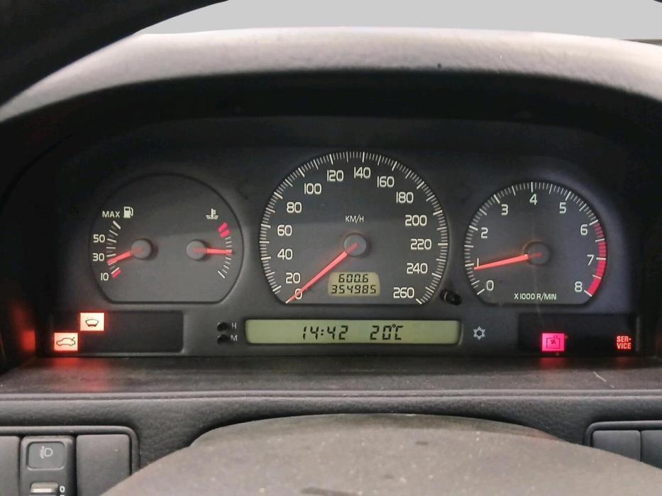 VOLVO V70 1999