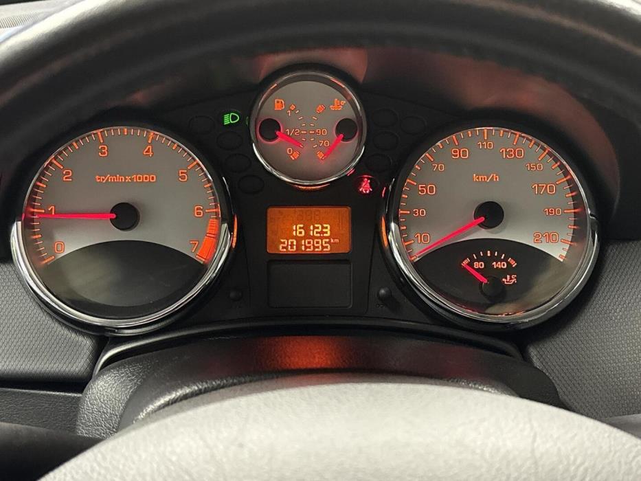 PEUGEOT 207 2007