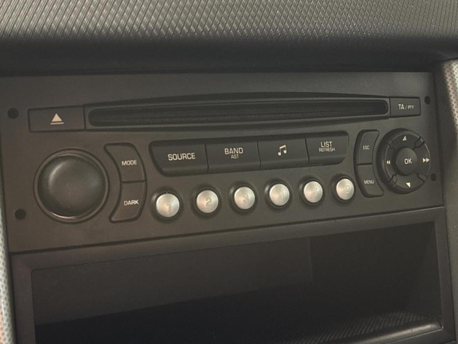 PEUGEOT 207 2007