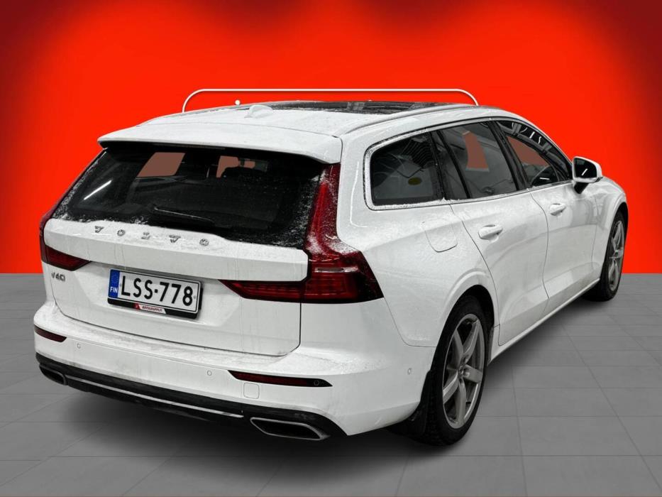 VOLVO V60 2020