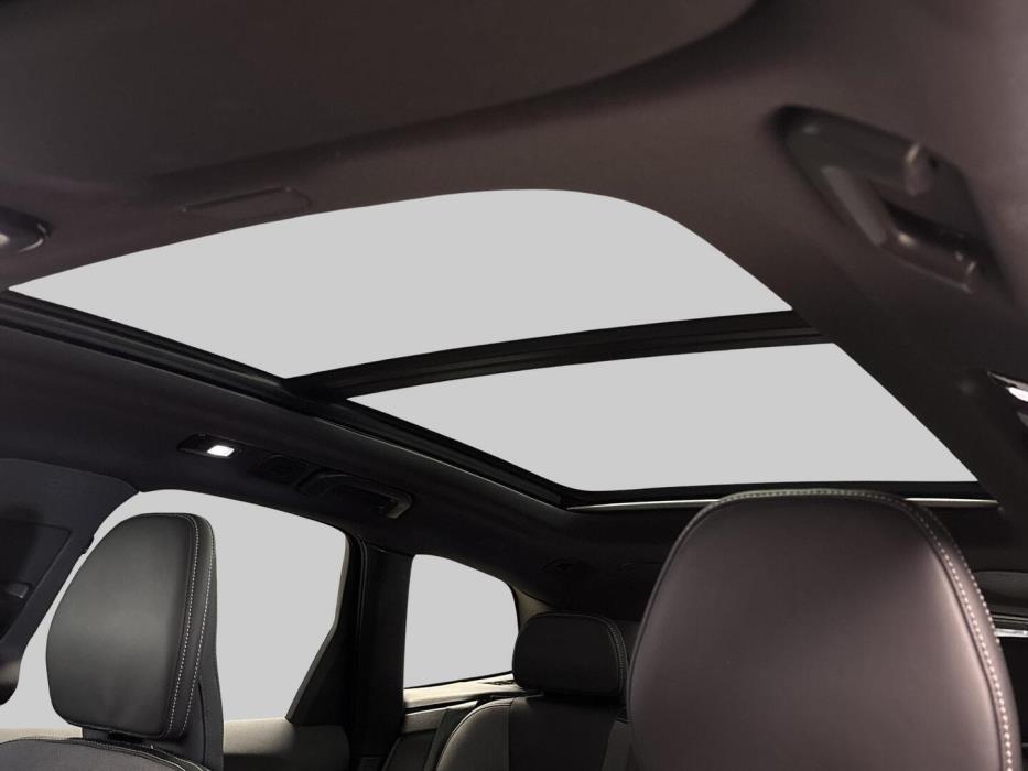 VOLVO XC60 2024