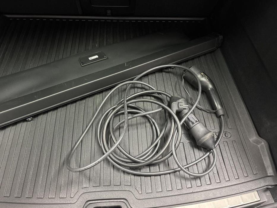 VOLVO XC60 2024
