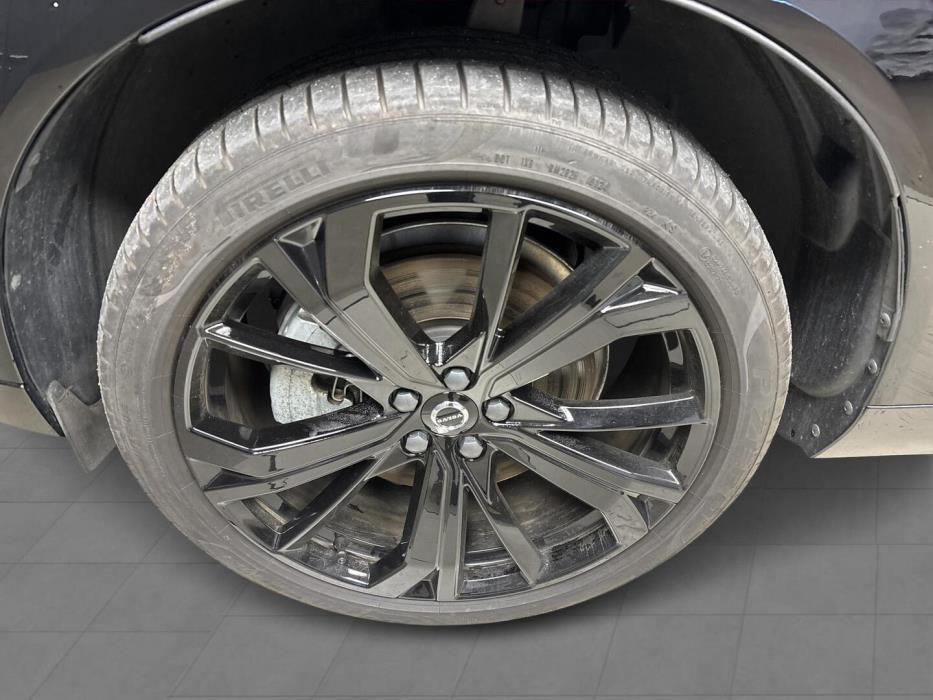 VOLVO XC60 2024