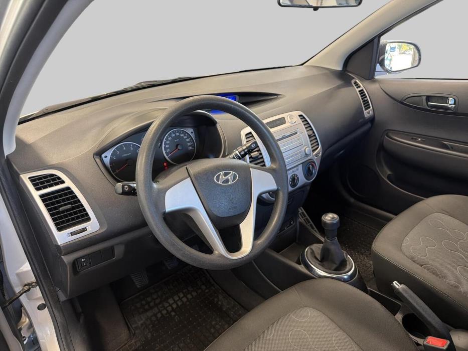 HYUNDAI i20 2011