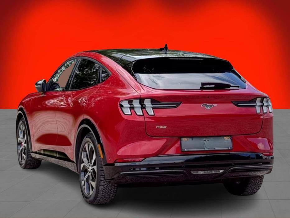 FORD MUSTANG MACH-E 2021