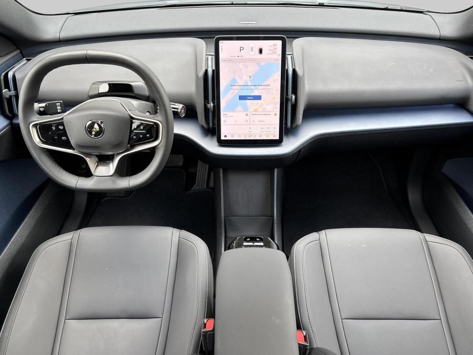 VOLVO EX30 2024