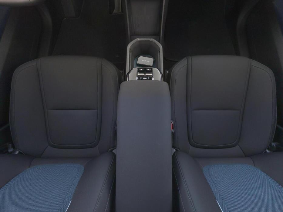 VOLVO EX30 2024
