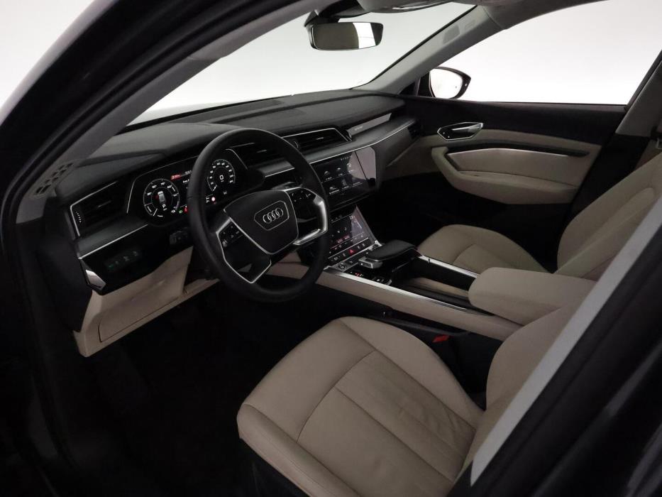 AUDI E-TRON 2023