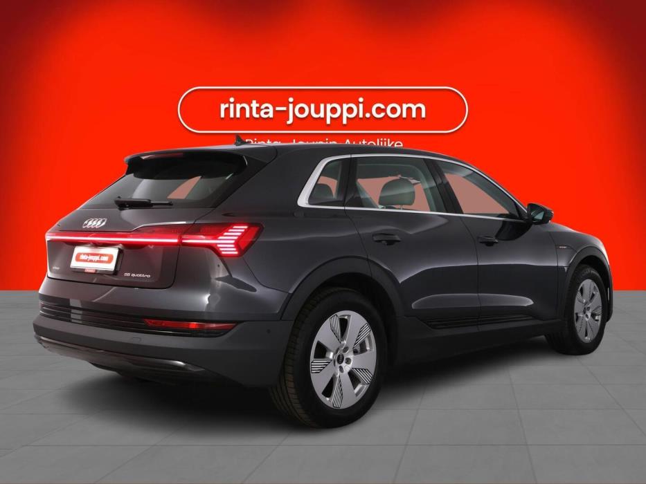 AUDI E-TRON 2023