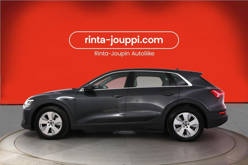 AUDI E-TRON 2023