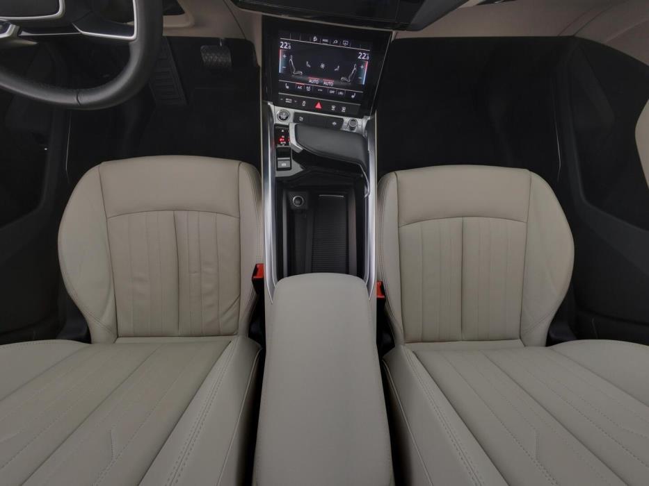 AUDI E-TRON 2023