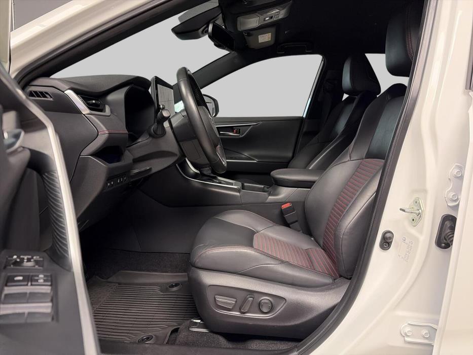 TOYOTA RAV4 PLUG-IN 2023