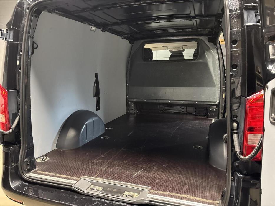 MERCEDES-BENZ Vito 2021