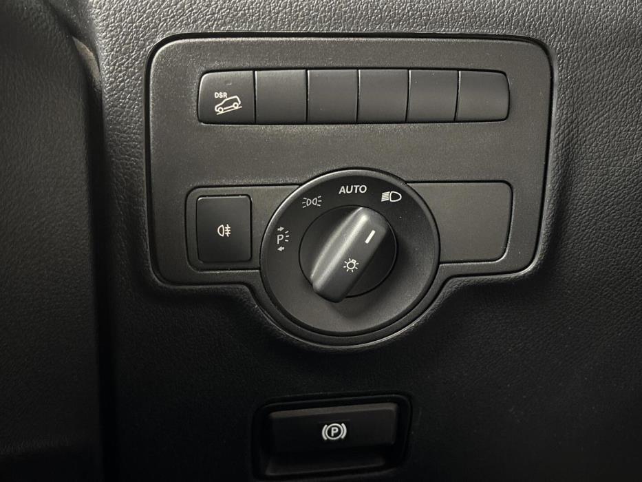 MERCEDES-BENZ Vito 2021