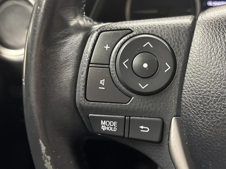 TOYOTA Auris 2013