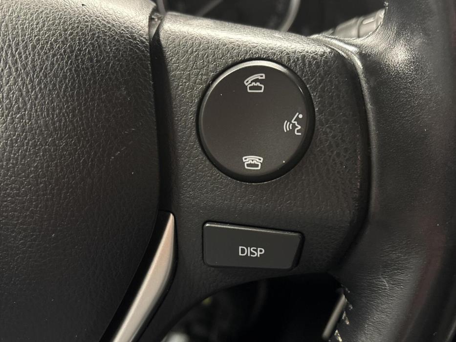 TOYOTA Auris 2013