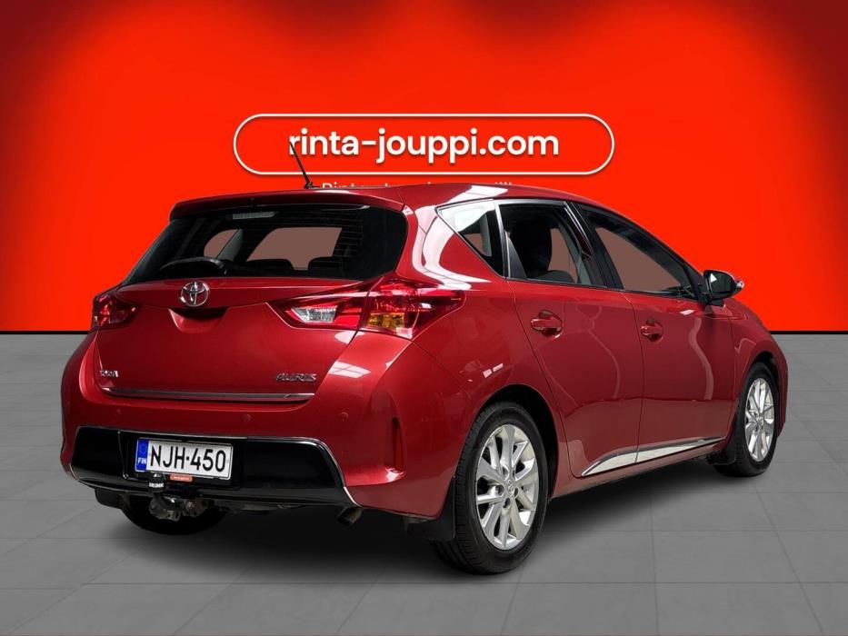 TOYOTA Auris 2013